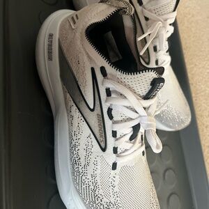 Brooks White Running Shoes
